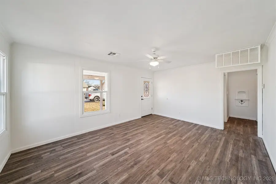 320 N Hogan Street, Pryor, OK 74361 - Image #3