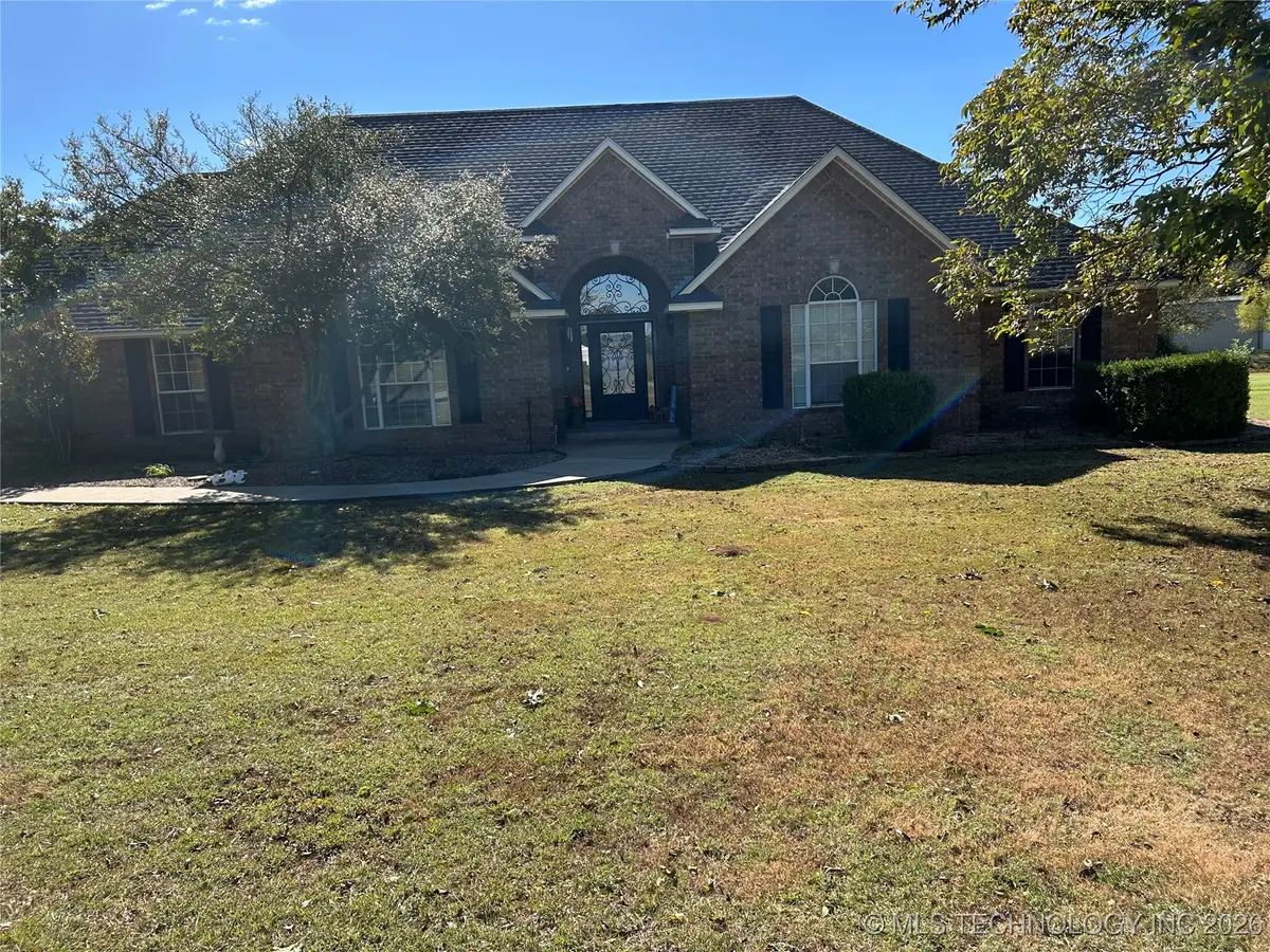 512 Oakland Court, Ardmore, OK 73401 - Image #1