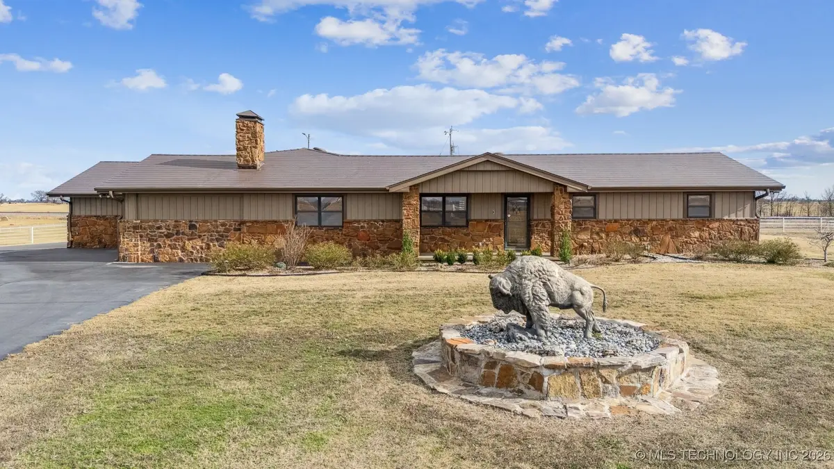 437367 E 320 Road, Big Cabin, OK 74332 - Image #1