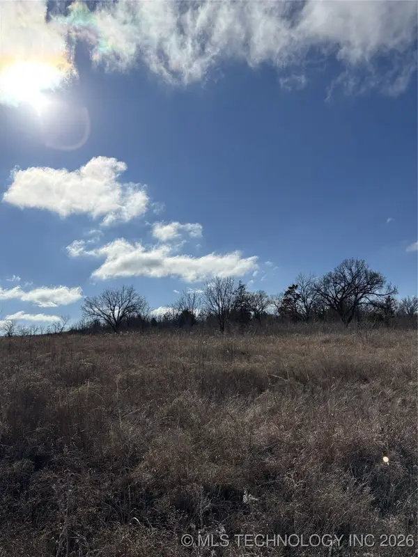 S 35400 Road, Pawnee, OK 74058