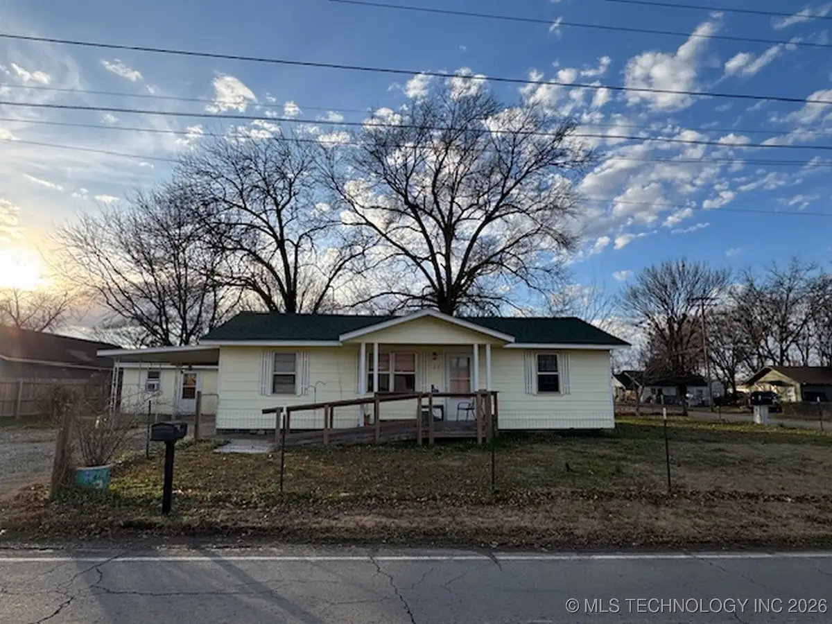 123 N Washington, Sallisaw, OK 74955 - #1