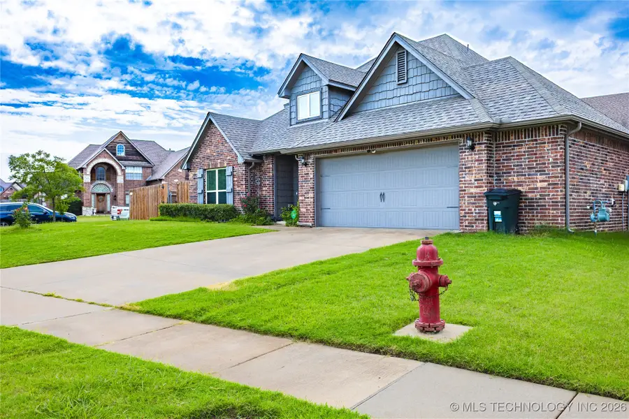 1301 W Elmira Place, Broken Arrow, OK 74012 - Image #2