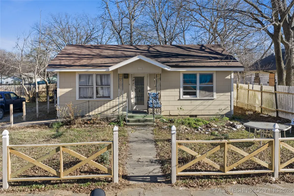 708 NE A Street, Ardmore, OK 73401 - Image #1