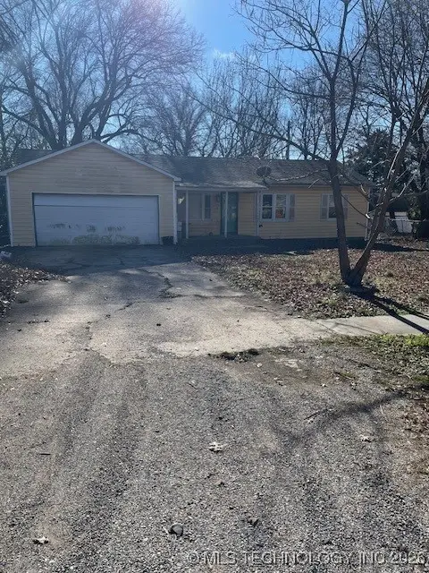 111 Irving Street, Pryor, OK 74361 - Image #1