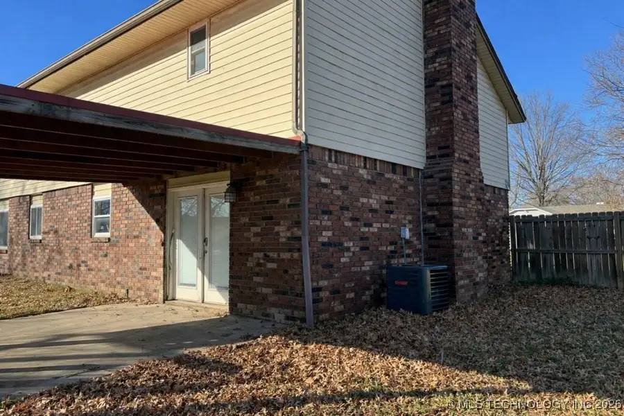 2911 E Augusta Avenue, Muskogee, OK 74403 - Image #3