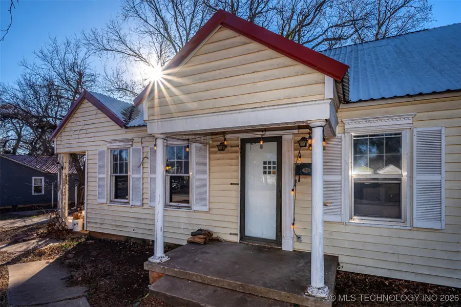 425 E Park Avenue, Waurika, OK 73573 - Image #3