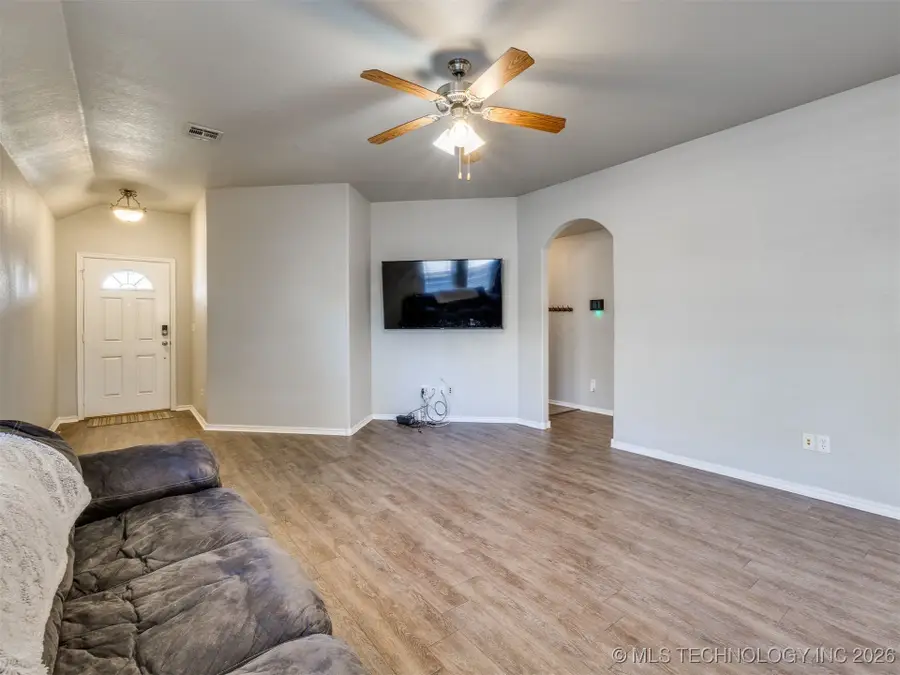 13318 S 21st Court, Bixby, OK 74008 - Image #3