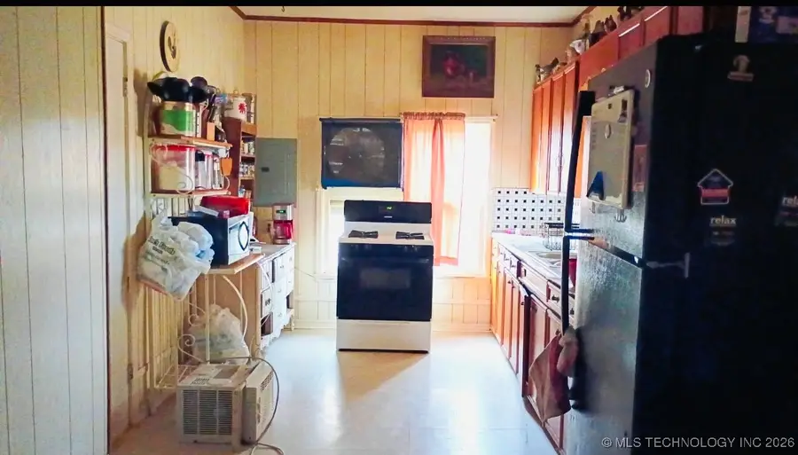 805 W Skelton Street, Okmulgee, OK 74447 - Image #3