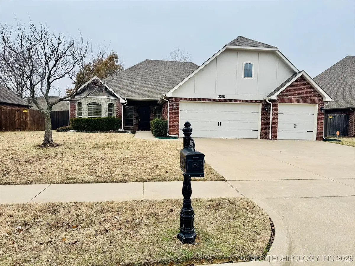9206 N 95th East Place, Owasso, OK 74055 - #1