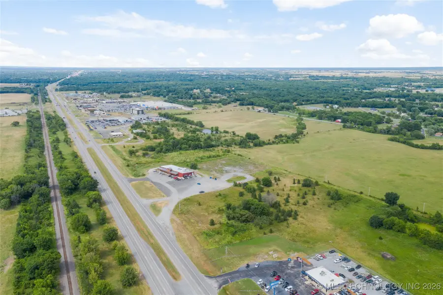 S Mill Street, Pryor, OK 74361 - Image #2