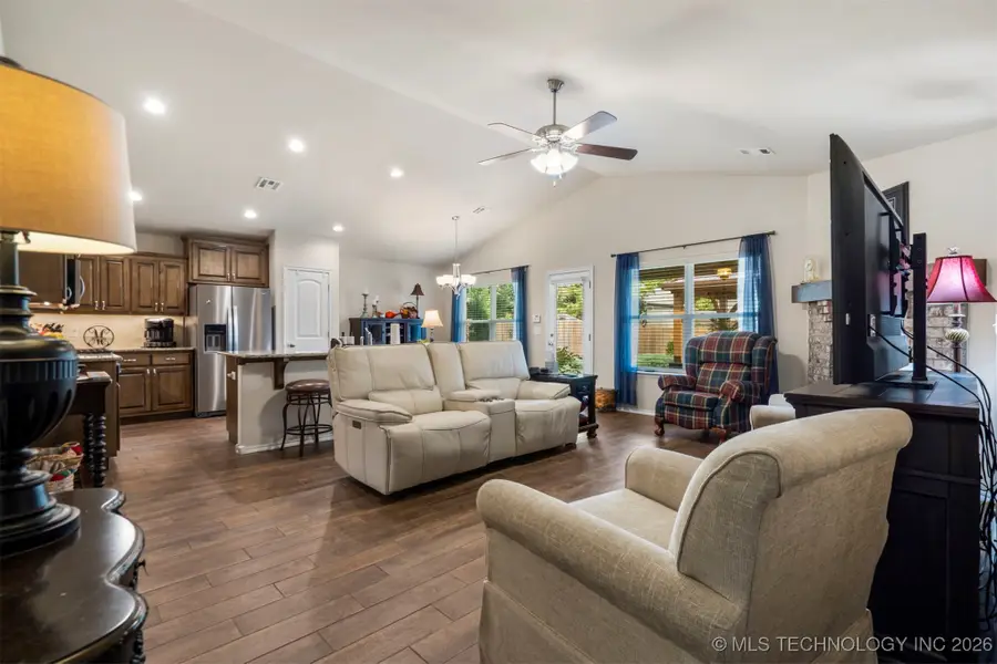 5325 S Nassau Avenue, Sand Springs, OK 74063 - Image #3