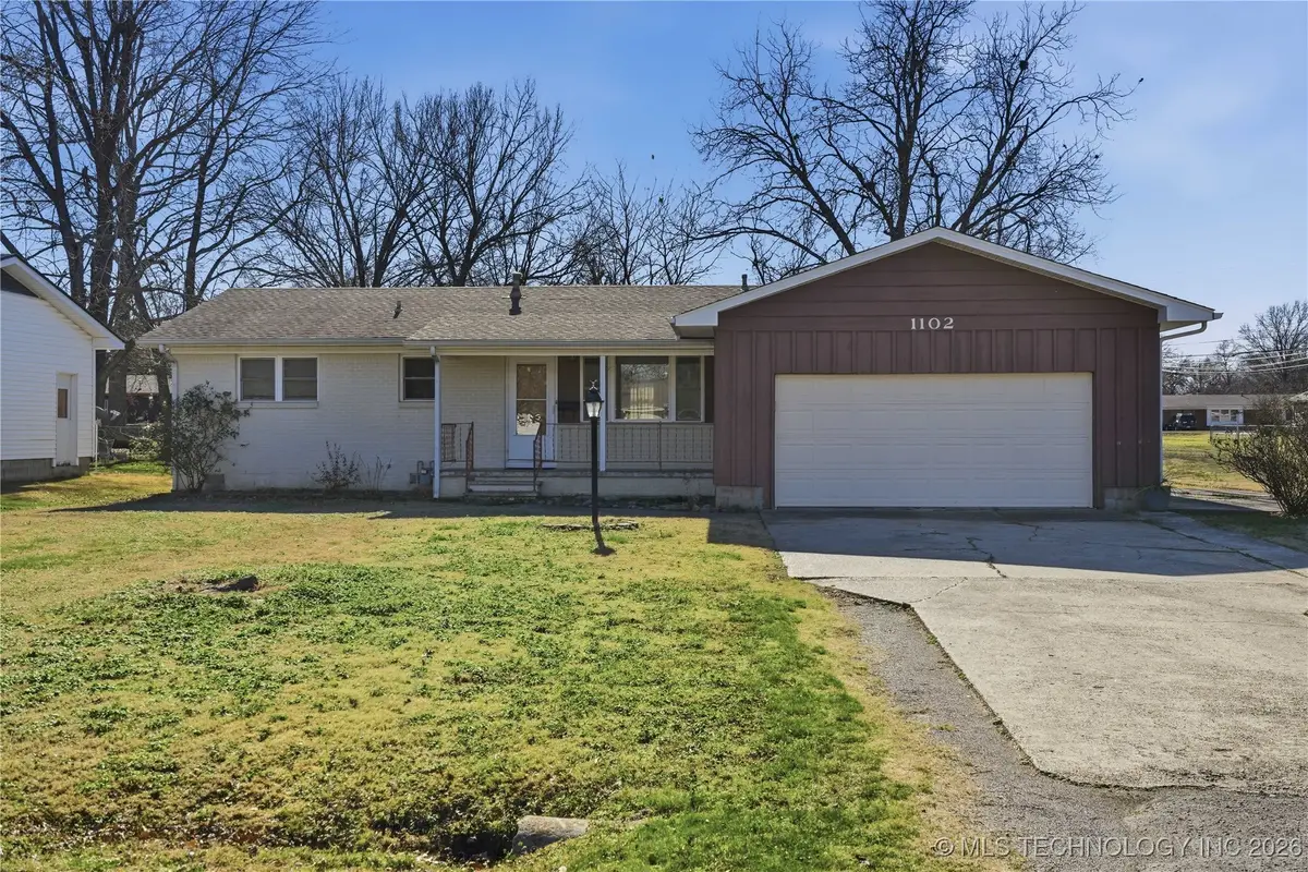 1102 SE 4th Street, Wagoner, OK 74467 - Image #1