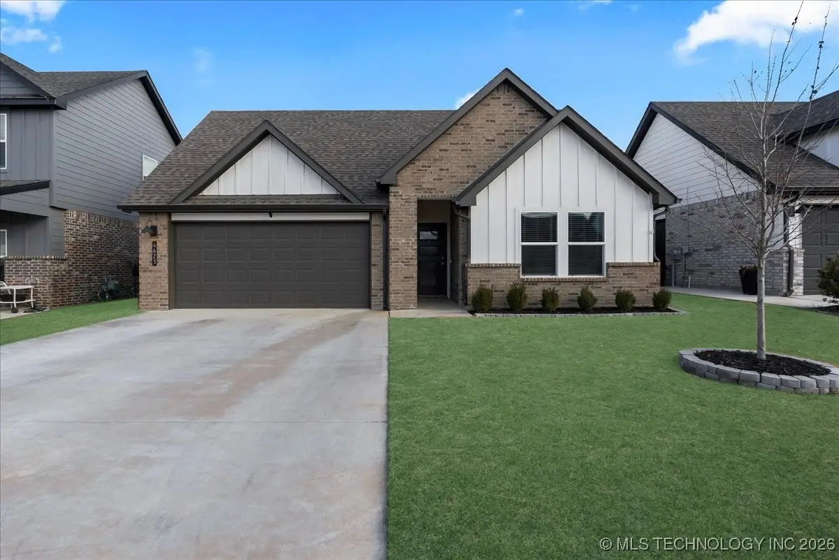 4623 S Chestnut Avenue, Broken Arrow, OK 74011 - Image #1