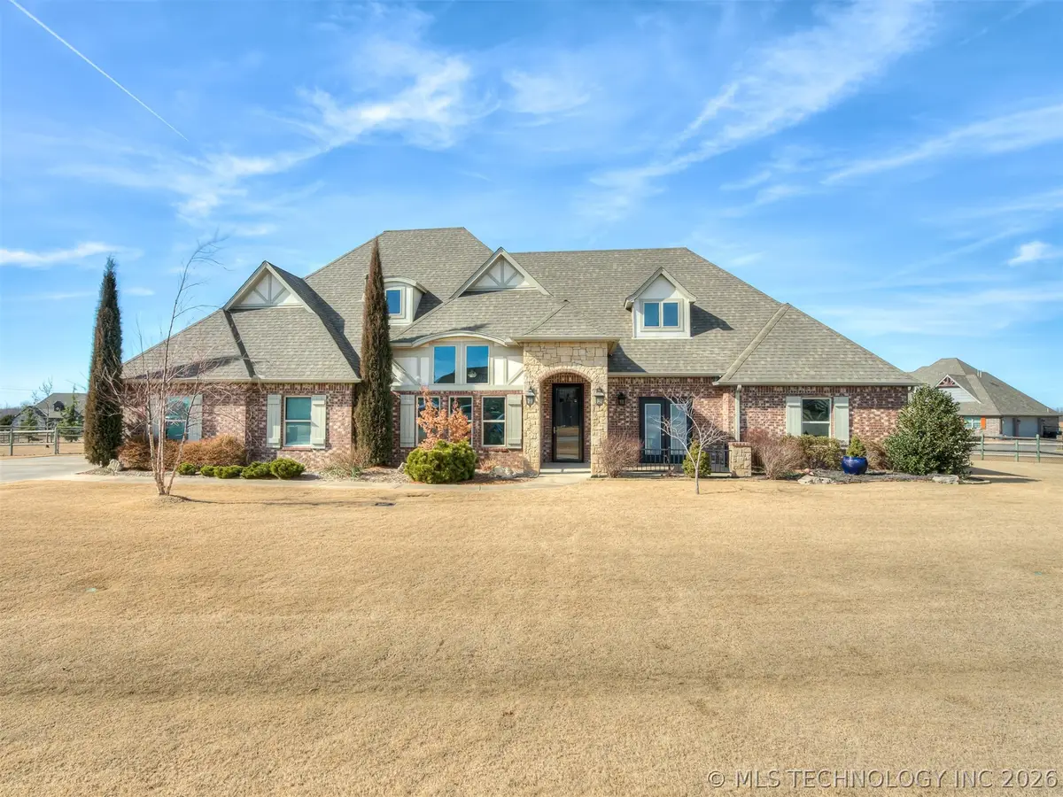 9038 N 66th East Avenue, Owasso, OK 74055 - Image #1