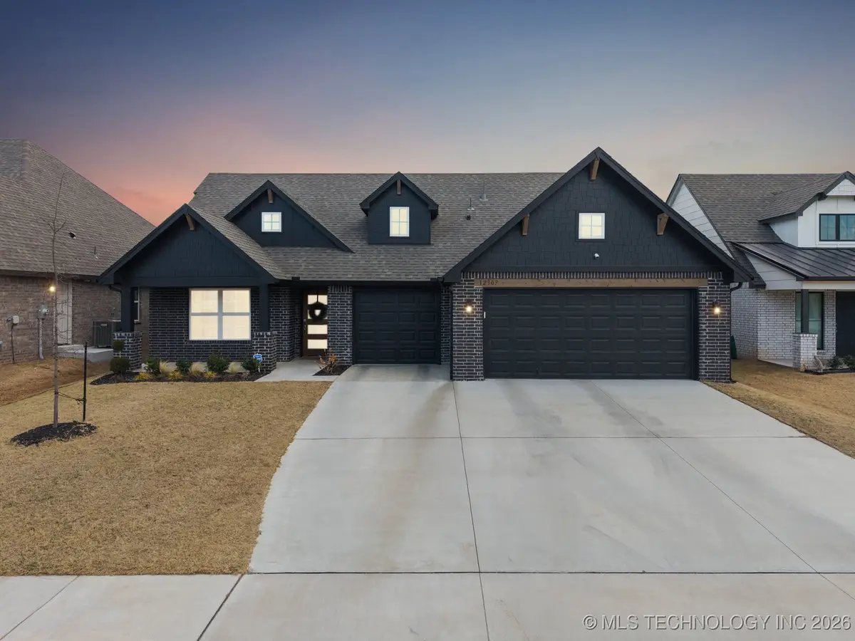 12307 S Maplewood Avenue, Bixby, OK 74008 - Image #1