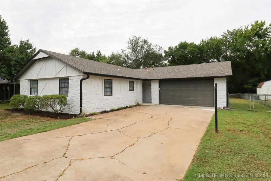 825 W 23rd Street, Claremore, OK 74017 - Image #3