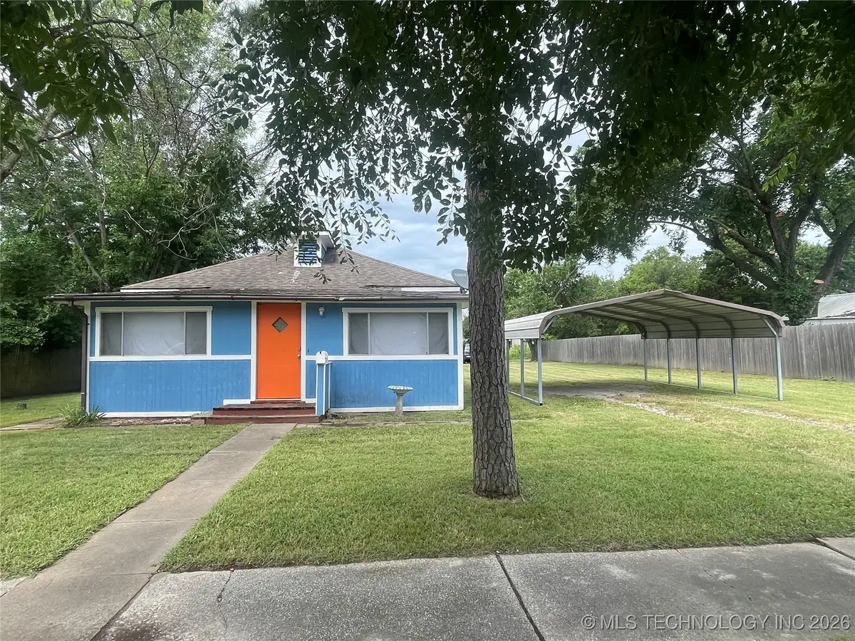 428 S Hickory Street, Nowata, OK 74048 - Image #1
