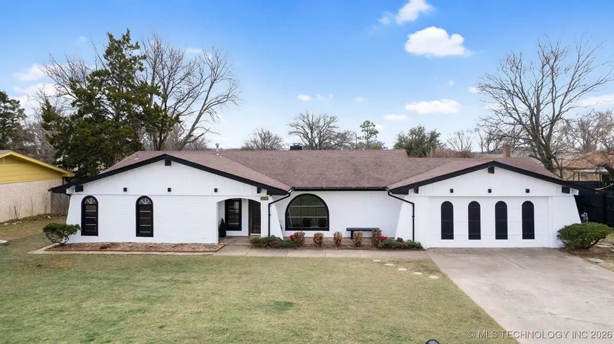 2014 12th Avenue Nw, Ardmore, OK 73401 - Image #1