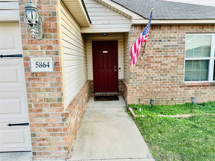 5864 E 146th Street S, Bixby, OK 74008 - Image #2