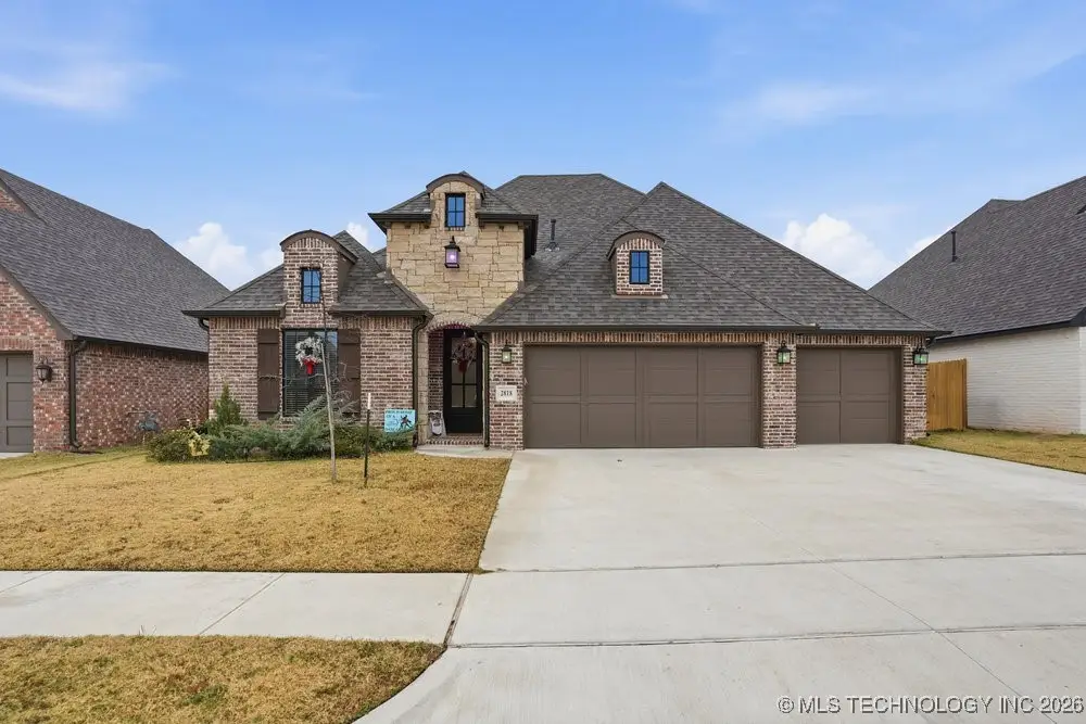 2818 E Quaker Street, Broken Arrow, OK 74014 - Image #1