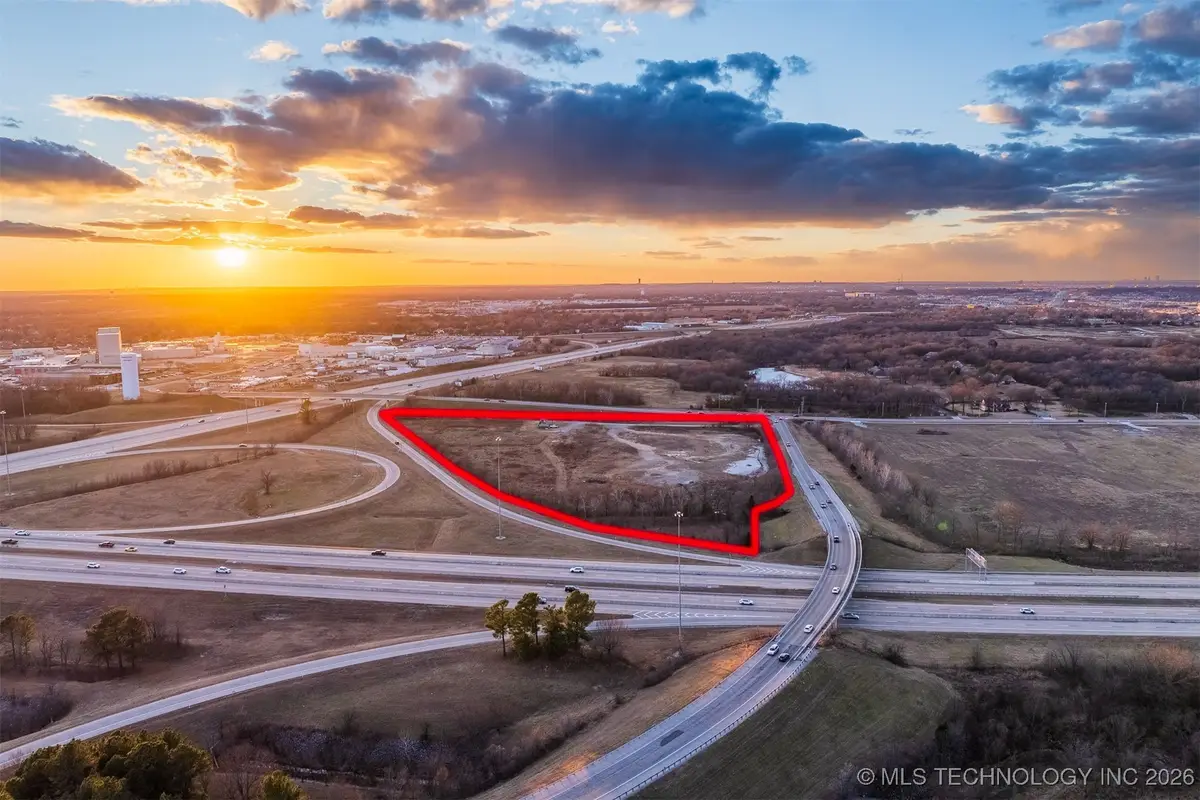 7911 S 209th East Avenue, Broken Arrow, OK 74014 - Image #1