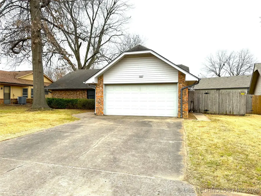 809 W Glendale Street, Broken Arrow, OK 74011 - Image #2