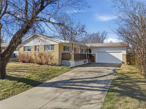 2904 S Hudson Place, Tulsa, OK 74114