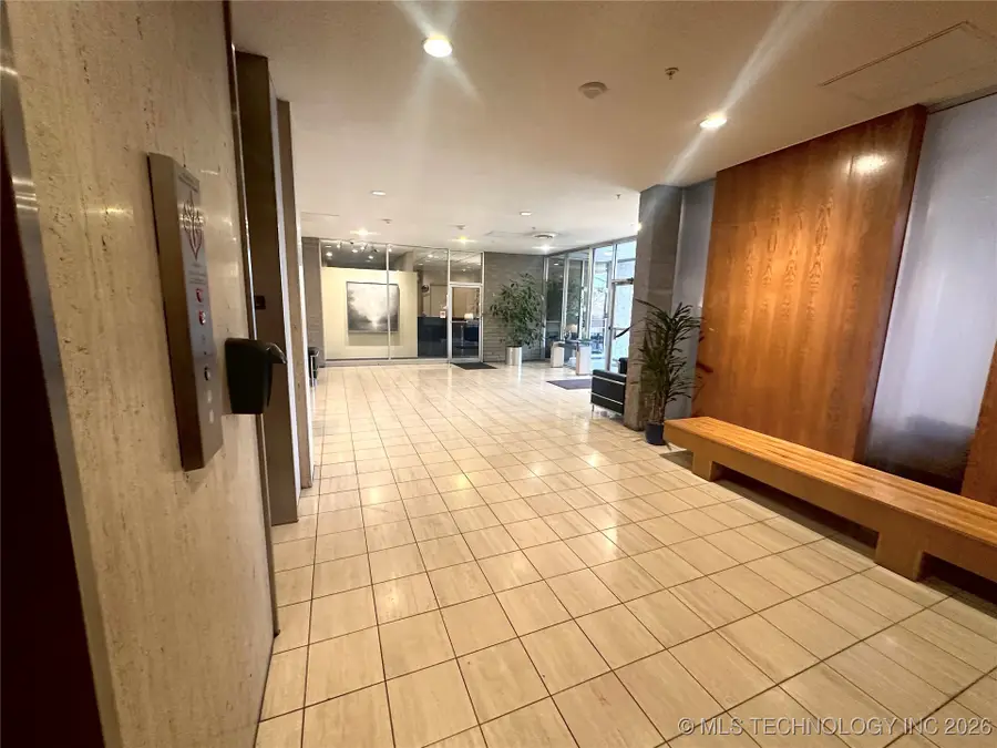 1502 S Boulder Avenue #14L, Tulsa, OK 74119 - Image #3