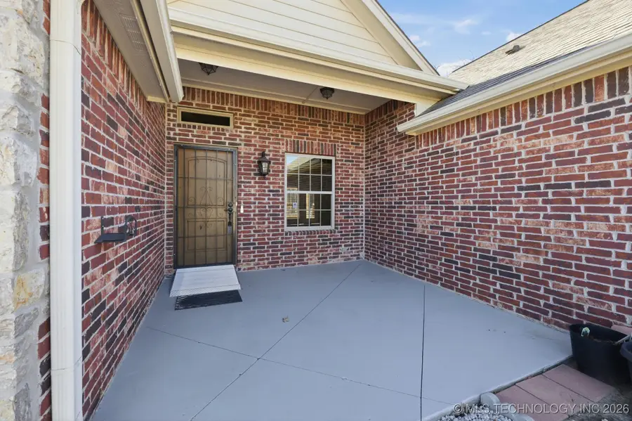 1530 W Keeling Avenue, Sapulpa, OK 74066 - Image #2