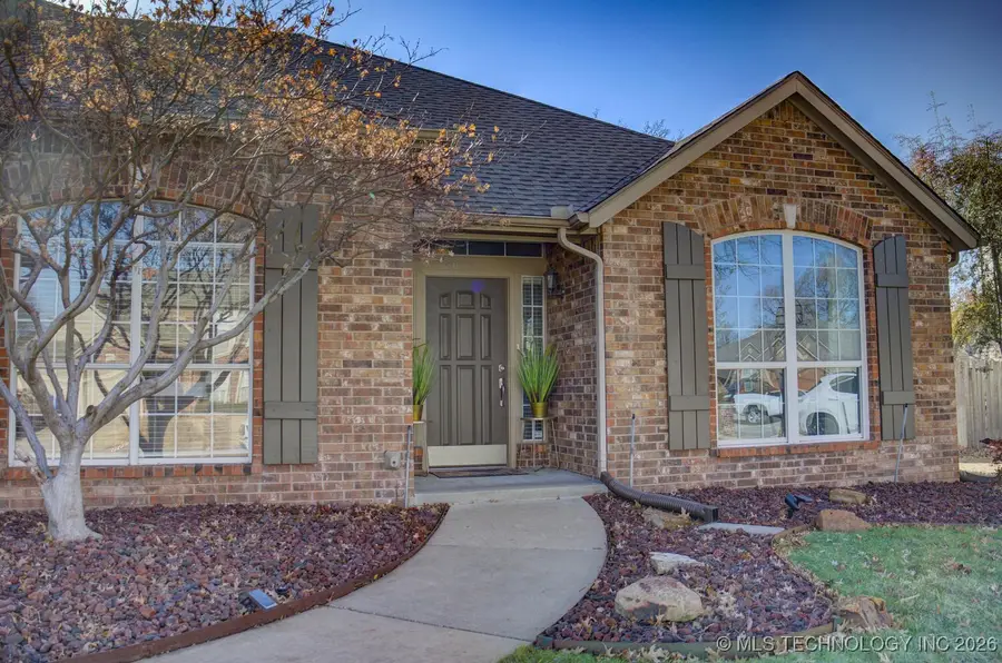 4313 W Detroit Place, Broken Arrow, OK 74012 - Image #2