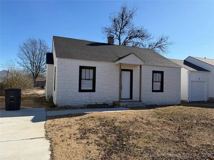 1554 S Oak Avenue, Bartlesville, OK 74003 - Image #2
