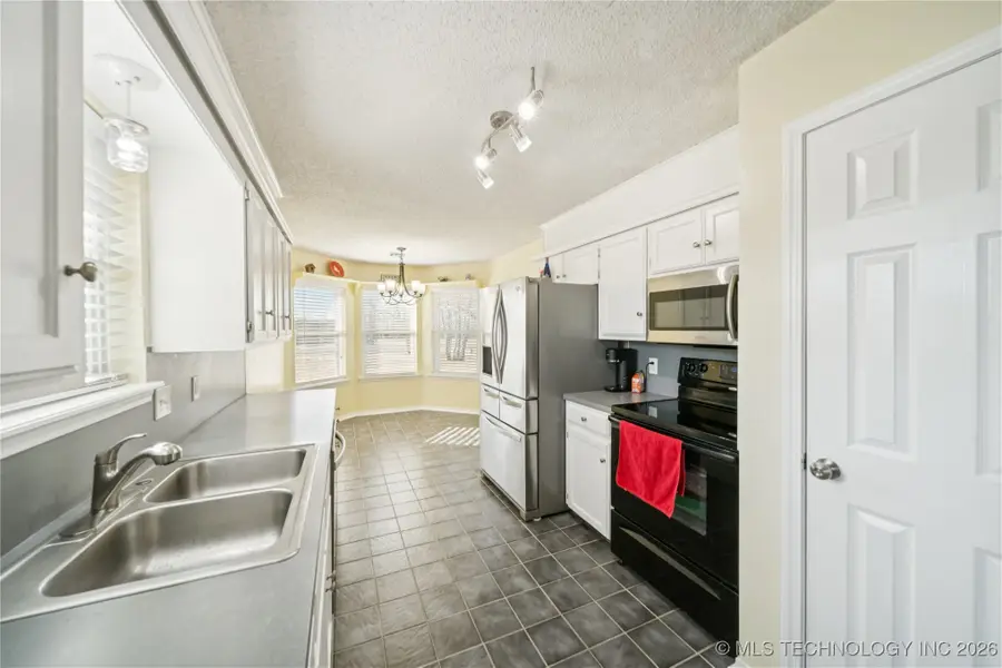 20665 S Carefree Drive, Claremore, OK 74019 - Image #3