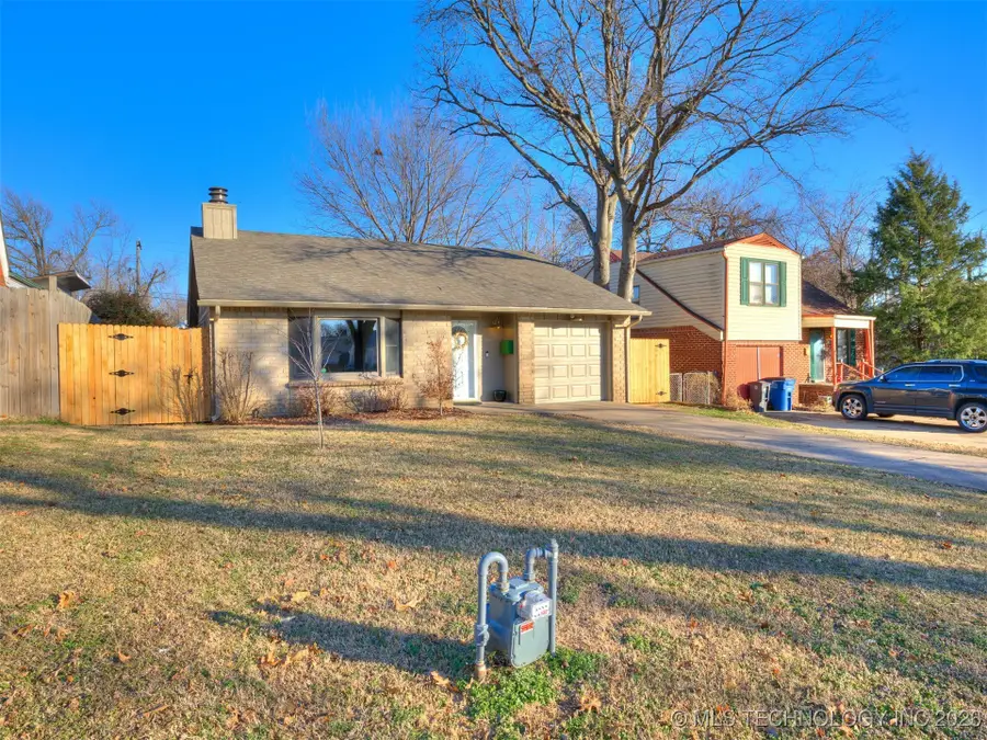 1915 S Indianapolis Avenue, Tulsa, OK 74112 - Image #2