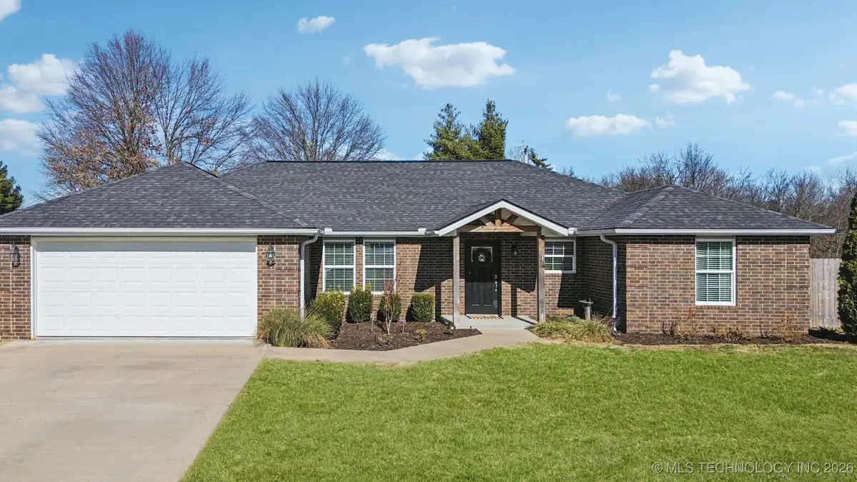 811 E 7th Street, Grove, OK 74344 - Image #1