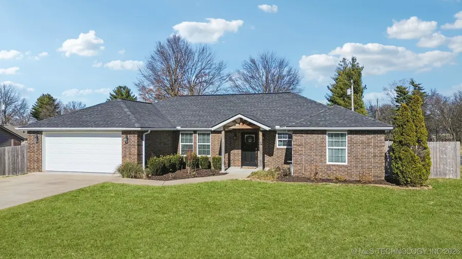 811 E 7th Street, Grove, OK 74344 - Image #2