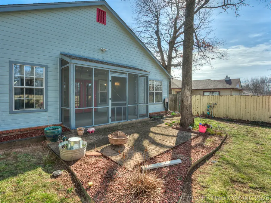 6108 S Waco Avenue, Tulsa, OK 74132 - #2