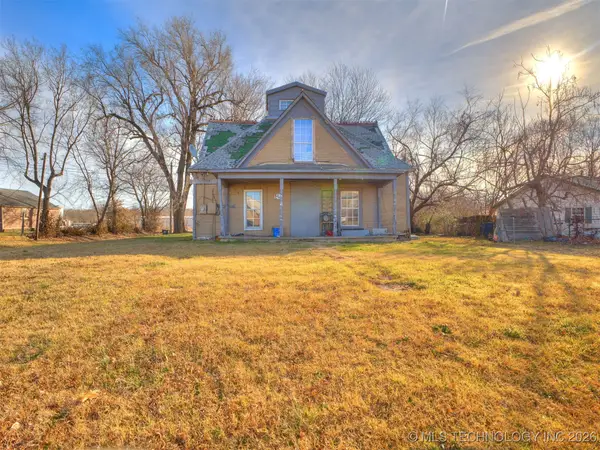 225 N Delaware Avenue, Coweta, OK 74429