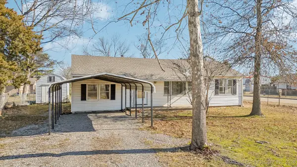 946 S Reavis Road, Claremore, OK 74017