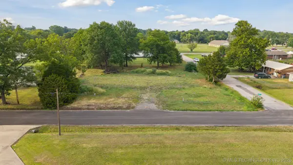 809 NE 5th Street, Wagoner, OK 74467