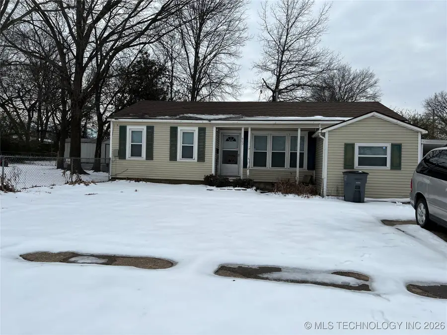 900 SE 7th Street, Wagoner, OK 74467 - #2