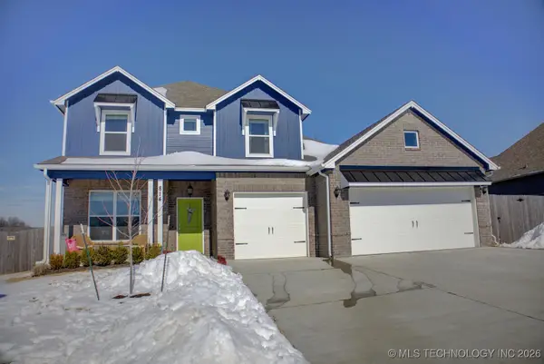 814 E Honolulu Place, Broken Arrow, OK 74012