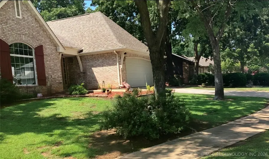 8108 S Juniper Avenue, Broken Arrow, OK 74011 - Image #2