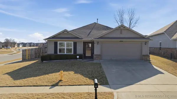 3904 W 104th Street S, Jenks, OK 74037