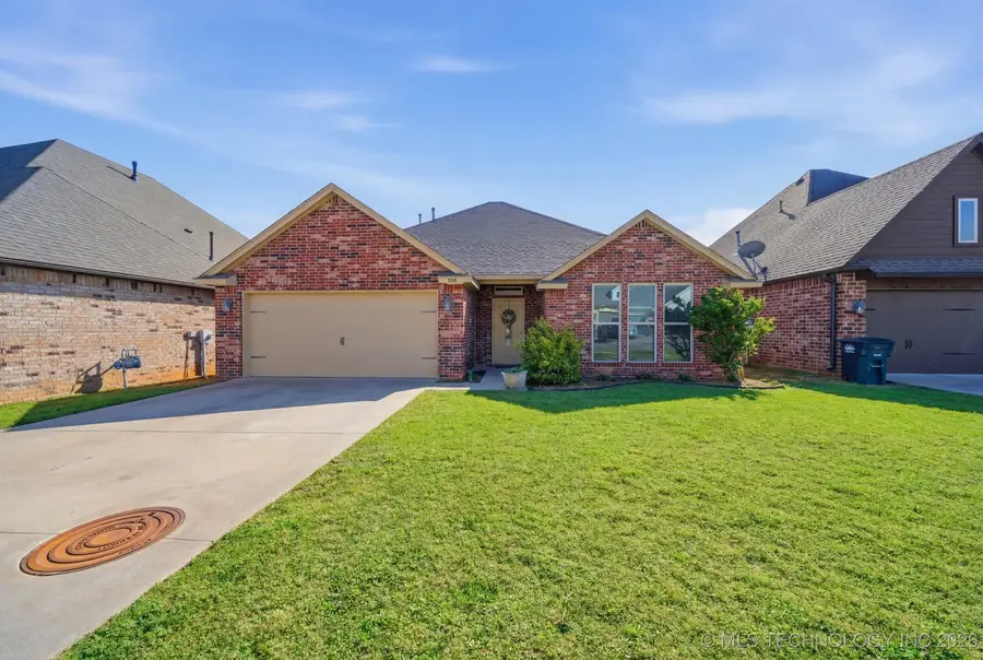 508 E Grant Place, Bristow, OK 74010 - #2