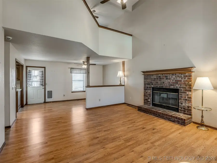 1509 S Cypress Avenue, Broken Arrow, OK 74012 - Image #2