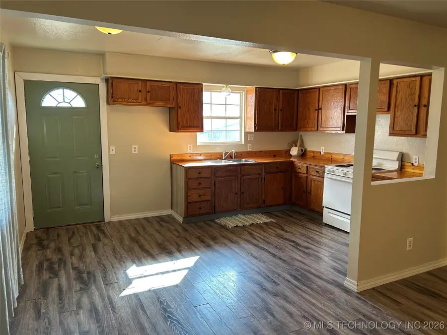 316 W Chickasaw, Sallisaw, OK 74955 - #3