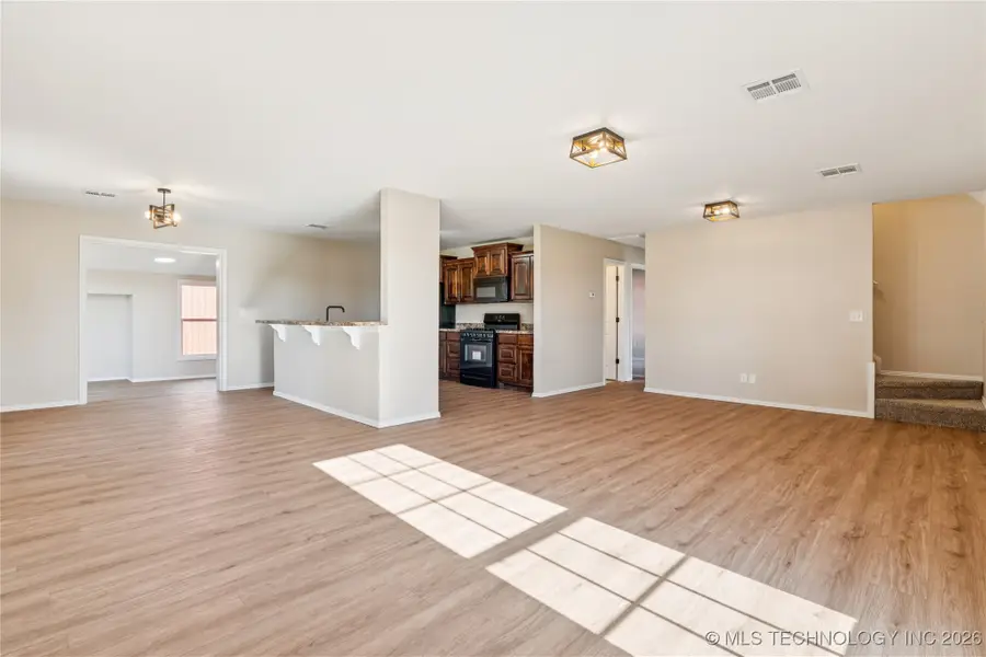 1915 S Lenapah Avenue, Skiatook, OK 74070 - #3