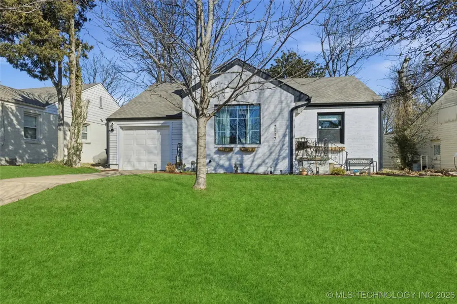 2117 S Delaware Court, Tulsa, OK 74114 - #2
