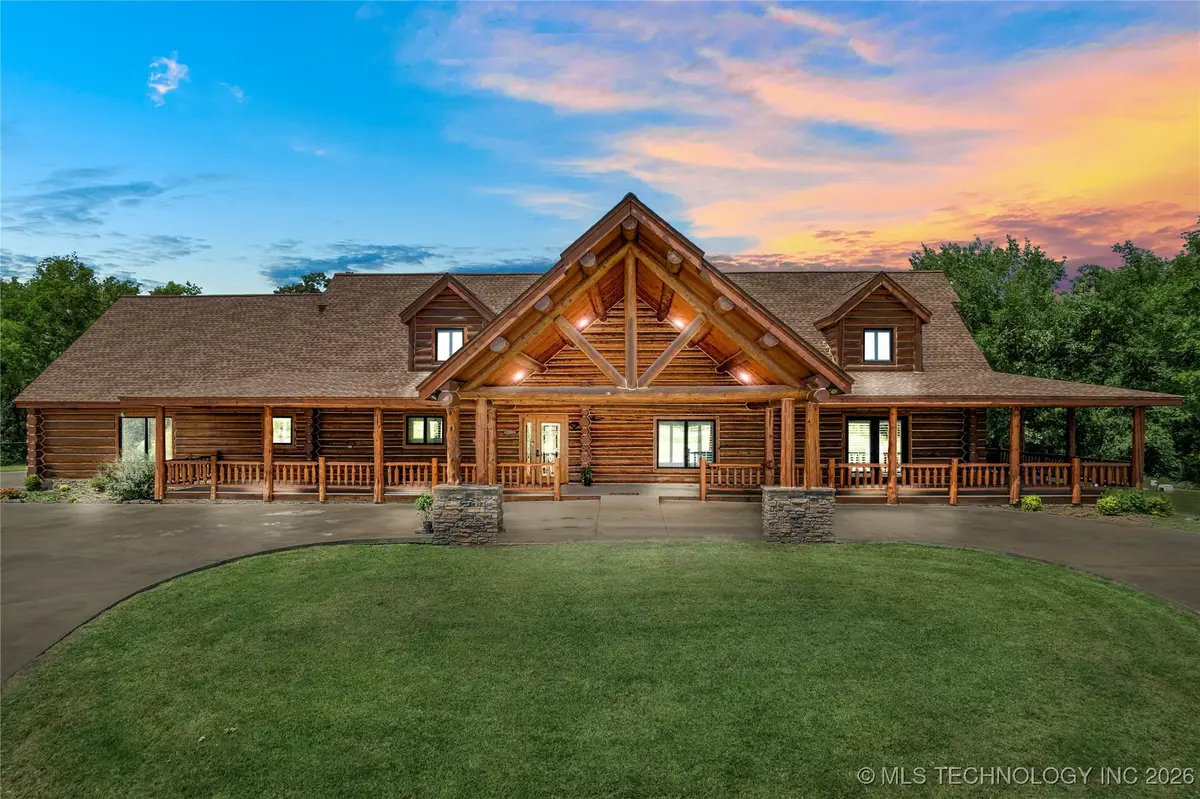 72860 S 220 Road, Wagoner, OK 74467 - #1