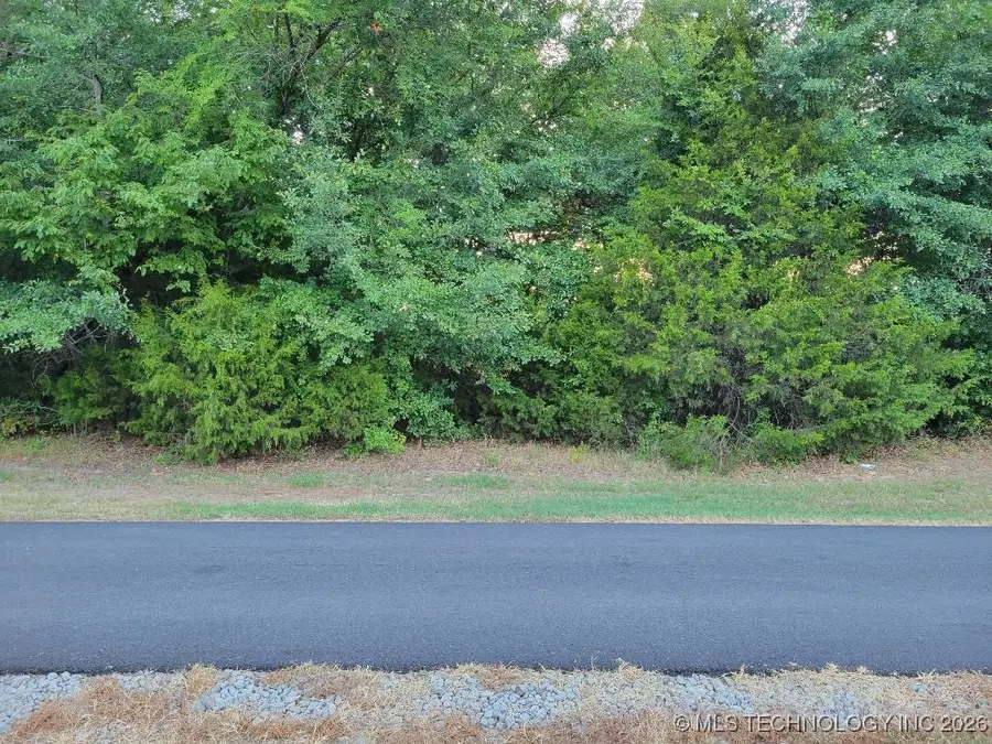 Hummingbird Lane, Eufaula, OK 74432 - Image #3